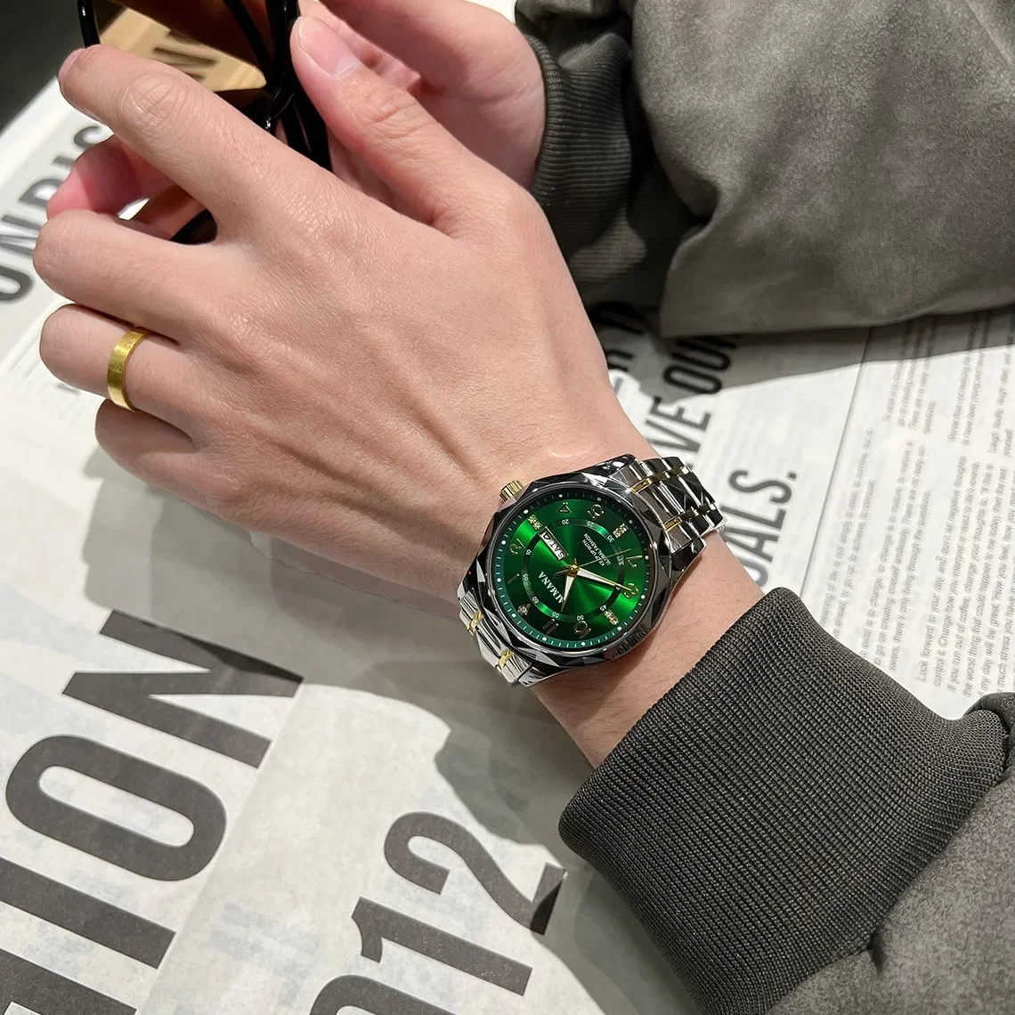 Новые швейцарские мужские часы, полностью автоматические водонепроницаемые часы для отдыха, элитные деловые часы с двойным календарем, мужские часы с ночником 
Новые швейцарские мужские часы, полностью автоматические водонепроницаемые часы для отдыха, элитные деловые часы с двойным календарем, мужские часы с ночником