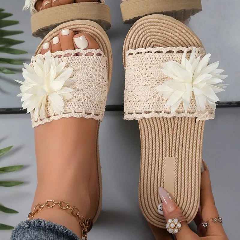 Women's Fashion Trend Accessory Sunflower Anti-slip Wear Soft Sole Flat Flip Flops New Linen Flower Decor Flip Flops Plus Siz 41
Women's Fashion Trend Accessory Sunflower Anti-slip Wear Soft Sole Flat Flip Flops New Linen Flower Decor Flip Flops Plus Siz 41