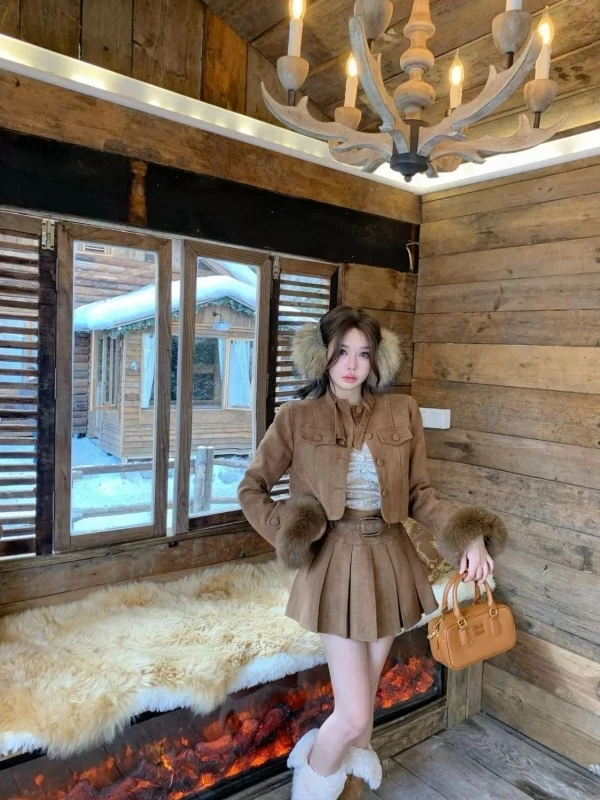 Autumn Winter Luxury Brown Deer Velvet Coat High Waist Skirt Set Elegant Two Piece Suit for Women Short Length Button Style
Autumn Winter Luxury Brown Deer Velvet Coat High Waist Skirt Set Elegant Two Piece Suit for Women Short Length Button Style