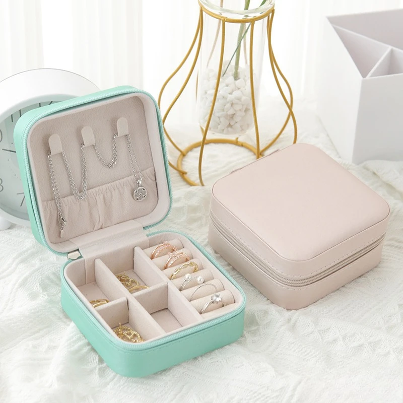 Portable Mini Jewelry Storage Box Travel Organizer Jewelry Case Leather Storage Earrings Necklace Ring Jewelry Organizer Display
Portable Mini Jewelry Storage Box Travel Organizer Jewelry Case Leather Storage Earrings Necklace Ring Jewelry Organizer Display