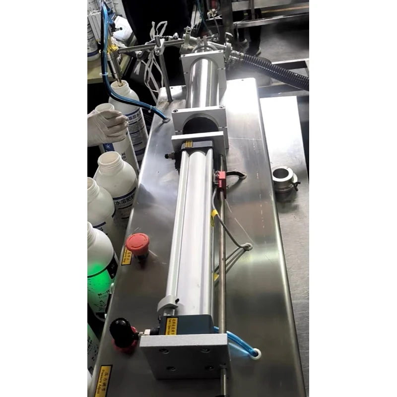PBOBP Single Head Pneumatic Vacuum Perfume Filling Machine Fragrance Scent Bottle Liquid Filler
PBOBP Single Head Pneumatic Vacuum Perfume Filling Machine Fragrance Scent Bottle Liquid Filler
