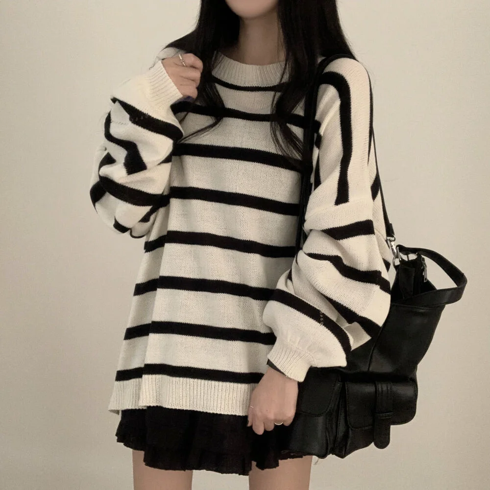 Loose Korean Style Sweater Mid-Length Long Sleeve Inner Wear Casual Striped Knitted Top for Women Polyester Fiber Hoodie
Loose Korean Style Sweater Mid-Length Long Sleeve Inner Wear Casual Striped Knitted Top for Women Polyester Fiber Hoodie
