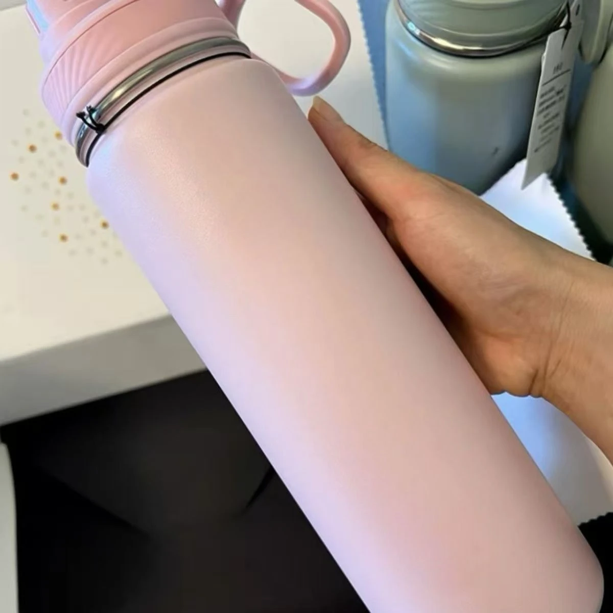 Back to Life 710ml Water Cup Sports Bottle Water Bottle Stainless Titanium Vacuum Portable Leakproof Outdoor Cup Birthday Gift
Back to Life 710ml Water Cup Sports Bottle Water Bottle Stainless Titanium Vacuum Portable Leakproof Outdoor Cup Birthday Gift