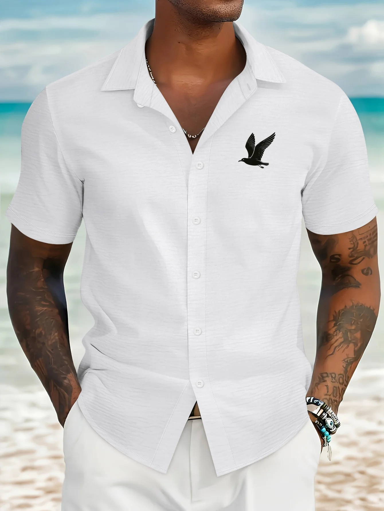 Повседневная мужская рубашка-поло с длинными рукавами, дышащая и удобная, подходит для полосатой графики и игр-гольников.
Повседневная мужская рубашка-поло с длинными рукавами, дышащая и удобная, подходит для полосатой графики и игр-гольников.