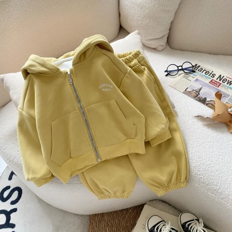 Boys and Girls Set Spring and Autumn New Style Children's Leisure Zipper Hoodie Coat+Pants 2-piece Set
Boys and Girls Set Spring and Autumn New Style Children's Leisure Zipper Hoodie Coat+Pants 2-piece Set