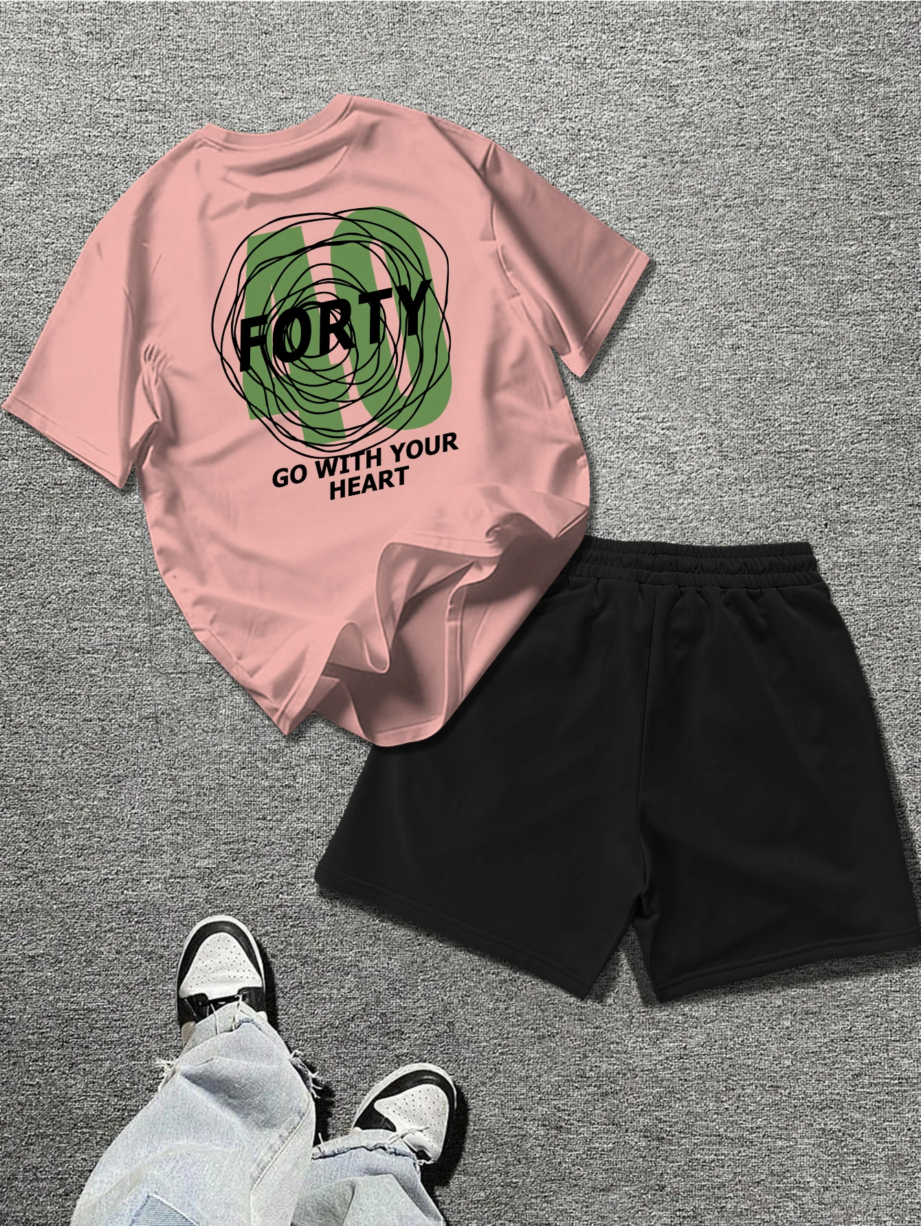Men Summer 2Pcs Casual Set Graffiti "FORTY" Print T-Shirt & Drawstring Shorts Urban Streetwear Tracksuit Outfit
Men Summer 2Pcs Casual Set Graffiti "FORTY" Print T-Shirt & Drawstring Shorts Urban Streetwear Tracksuit Outfit