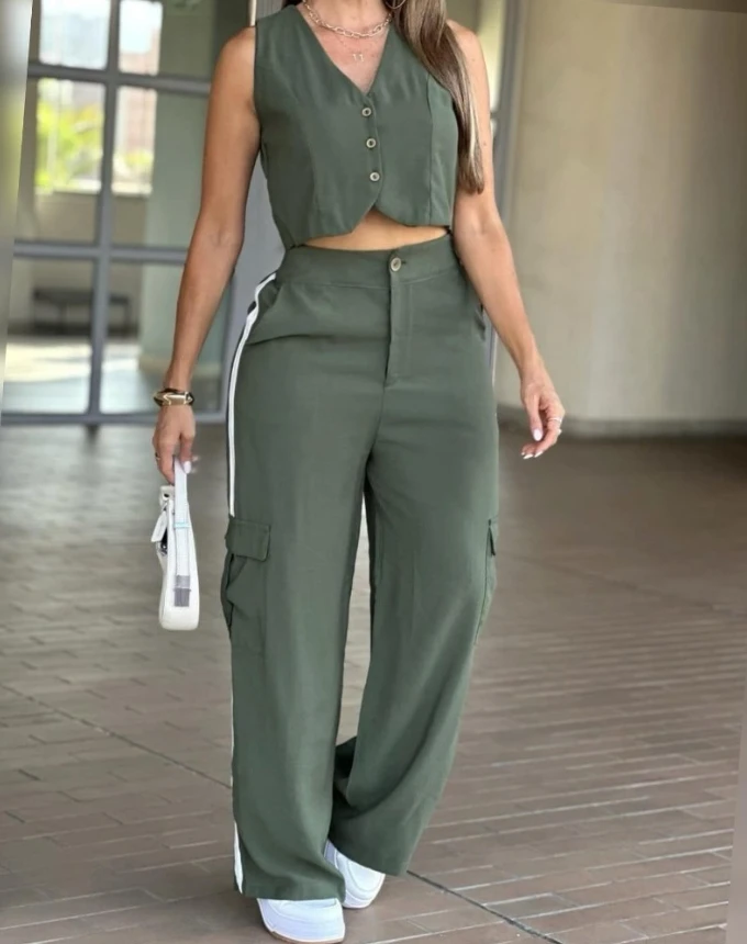 Summer Casual 2-Piece Women's Solid Color V-Neck Button Backless Vest and Color Block Striped Printed Pocket Design Pants Set
Summer Casual 2-Piece Women's Solid Color V-Neck Button Backless Vest and Color Block Striped Printed Pocket Design Pants Set