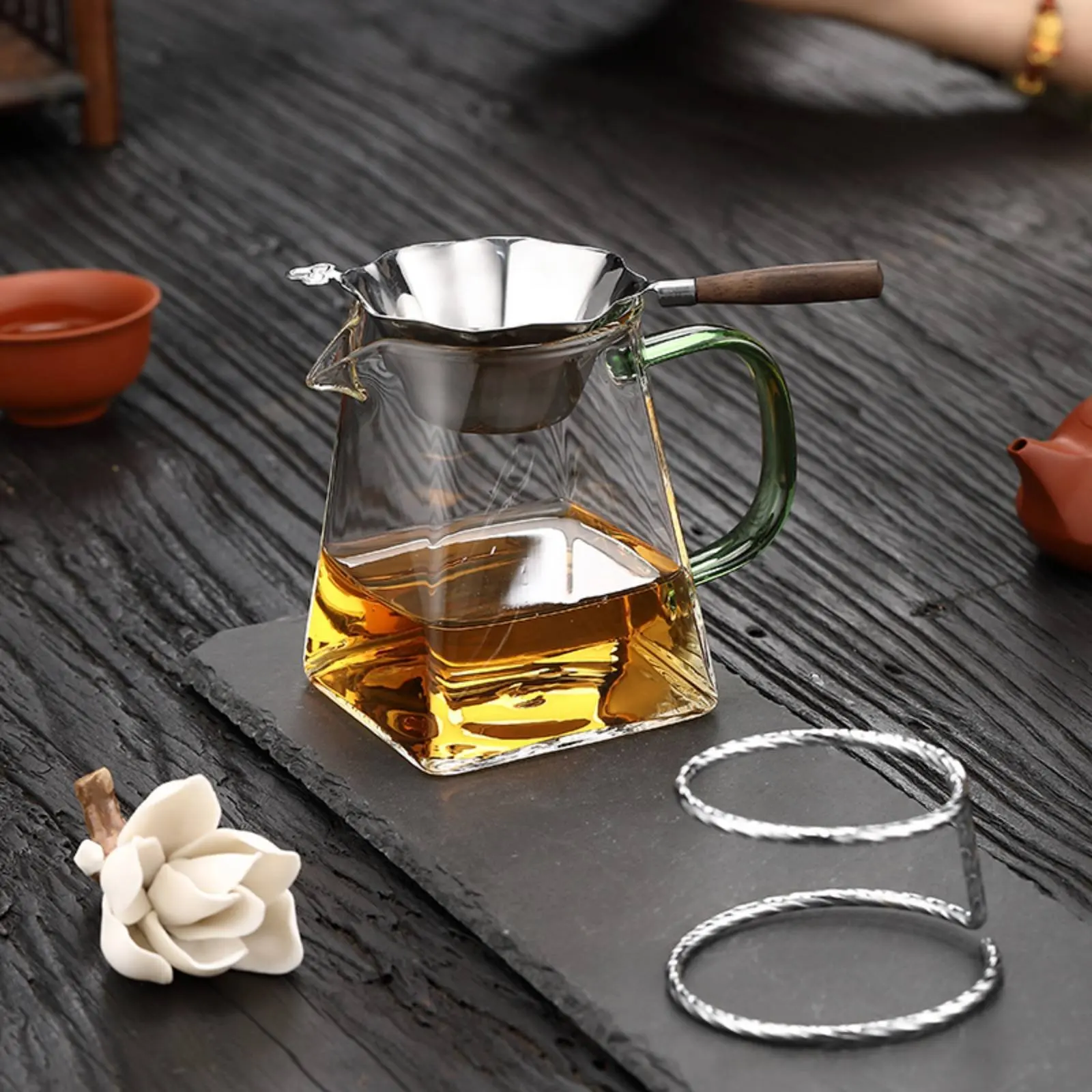 Kung Fu Tea Strainer Traditional Design Fine Mesh Tea Infuser Reusable for Home
Kung Fu Tea Strainer Traditional Design Fine Mesh Tea Infuser Reusable for Home