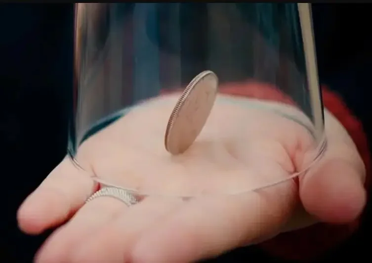 Distancia By Les French Dollar Coin Edition Close up Magic Tricks Street Illusion Magia Magie Mentalism Magicians Prop Gimmick
Distancia By Les French Dollar Coin Edition Close up Magic Tricks Street Illusion Magia Magie Mentalism Magicians Prop Gimmick