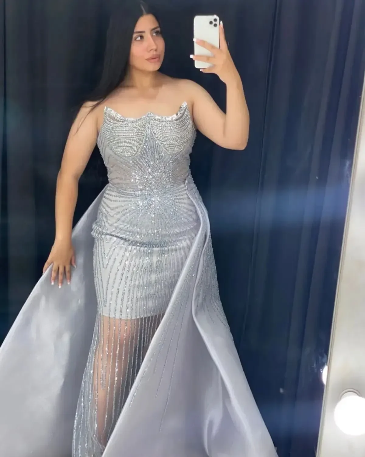 Платье-русалка с пайетками и стразами, атласное, со съемным шлейфом, для выпускного вечера, вечеринки, торжественных мероприятий, дня рождения, особых случаев
Платье-русалка с пайетками и стразами, атласное, со съемным шлейфом, для выпускного вечера, вечеринки, торжественных мероприятий, дня рождения, особых случаев