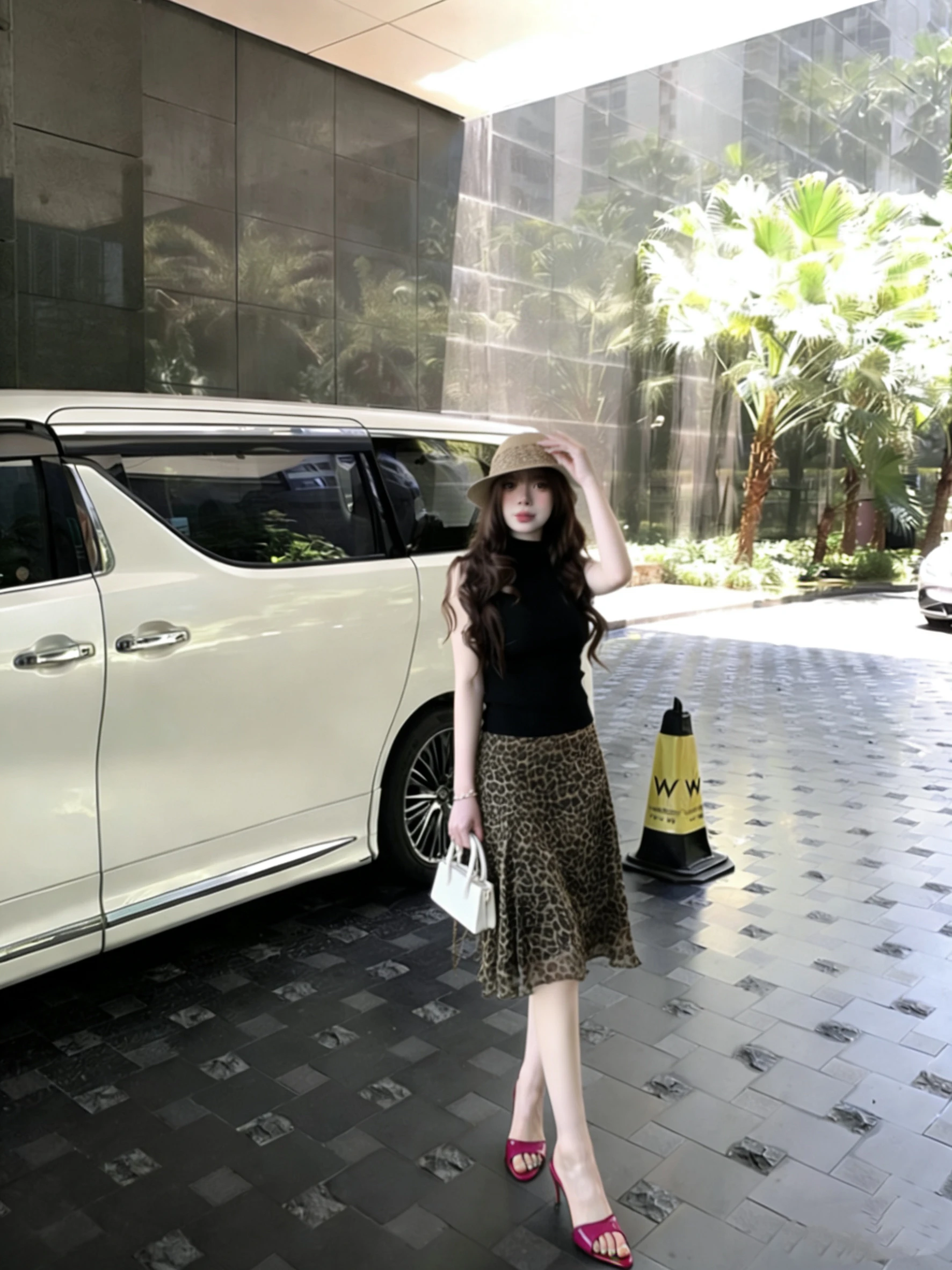 Hot Girl Style High Waist Half-length Sleeveless Black Vest Leopard Print Skirt Two-piece Set for Women Summer Fashion
Hot Girl Style High Waist Half-length Sleeveless Black Vest Leopard Print Skirt Two-piece Set for Women Summer Fashion