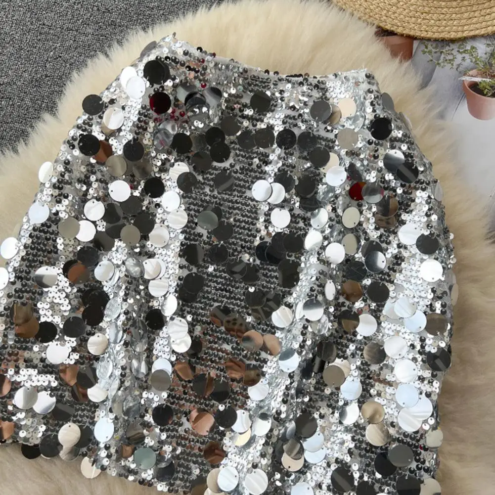 Glittery Mini Skirt Sequin High Waist A-line Club Skirt for Women Shiny Solid Color Sheath Slim Fit Stretchy Mini for Party
Glittery Mini Skirt Sequin High Waist A-line Club Skirt for Women Shiny Solid Color Sheath Slim Fit Stretchy Mini for Party