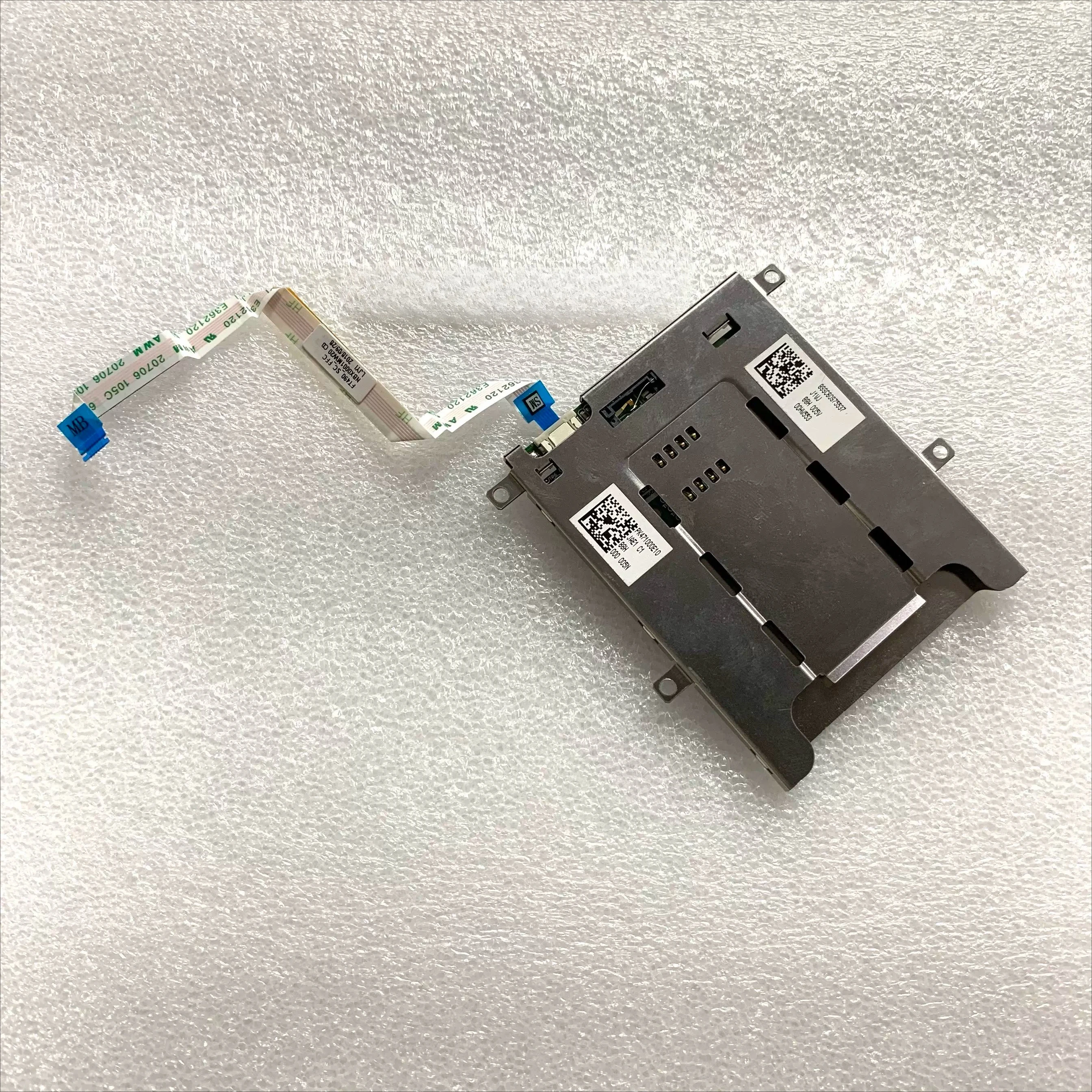 For Lenovo Thinkpad T490 T495 P43S Smart card 00HW553
For Lenovo Thinkpad T490 T495 P43S Smart card 00HW553