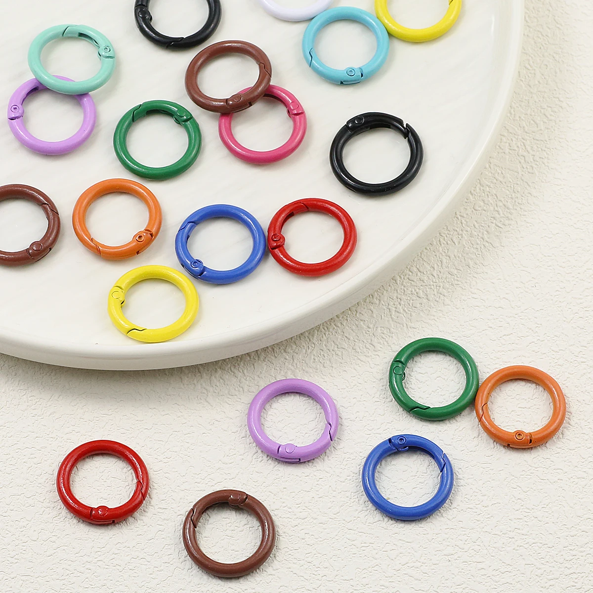 Spring Ring Keychains Zinc Alloy Open Clasp Buckle,DIY Jewelry Making Craft Accessories 25MM Circular Key Ring Findings 2~20pcs
Spring Ring Keychains Zinc Alloy Open Clasp Buckle,DIY Jewelry Making Craft Accessories 25MM Circular Key Ring Findings 2~20pcs