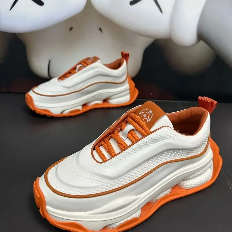 Men'S Stylish White Casual Sneakers Designed to Elevate Height Featuring a Low-Top Design
Men'S Stylish White Casual Sneakers Designed to Elevate Height Featuring a Low-Top Design