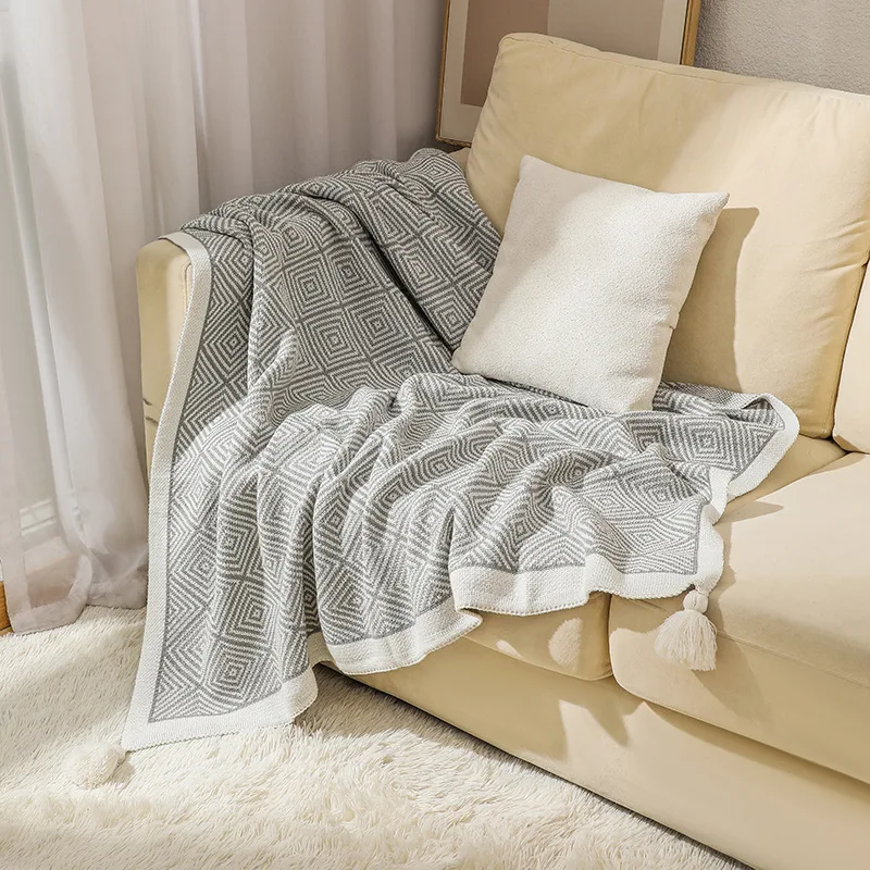 Nordic Black And White Striped Knitted Blanket Ins Blanket Shawl Simple Sofa Cover Towel Lunch Break Air Conditioning Blanket
Nordic Black And White Striped Knitted Blanket Ins Blanket Shawl Simple Sofa Cover Towel Lunch Break Air Conditioning Blanket