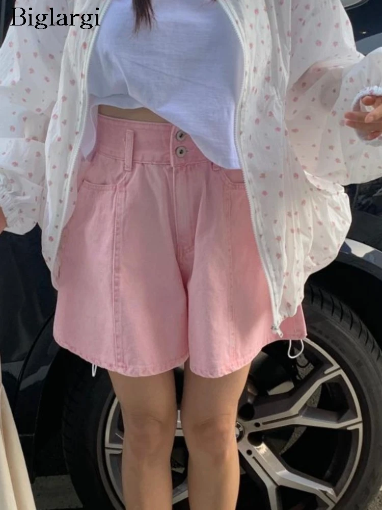 Jeans Pink Summer Wide Leg Mini Pink Shorts Women Korean Style Loose Ruffle Pleated Ladies Trousers Casual Fashion Woman Shorts
Jeans Pink Summer Wide Leg Mini Pink Shorts Women Korean Style Loose Ruffle Pleated Ladies Trousers Casual Fashion Woman Shorts