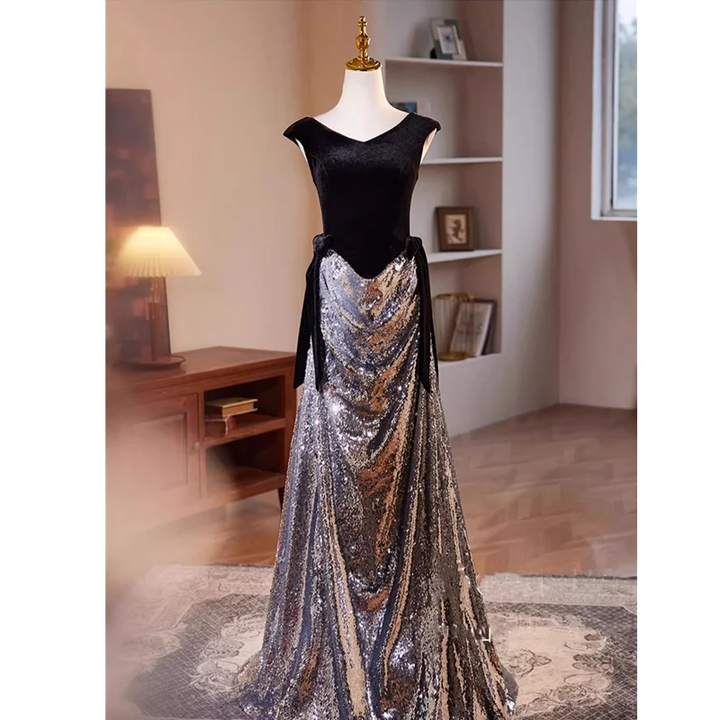 Evening Dress Black Velvet Silver Sequins V-neck Sleeveless Lace up Pleat Mermaid Floor Length Plus size Lady Party Formal Gown
Evening Dress Black Velvet Silver Sequins V-neck Sleeveless Lace up Pleat Mermaid Floor Length Plus size Lady Party Formal Gown