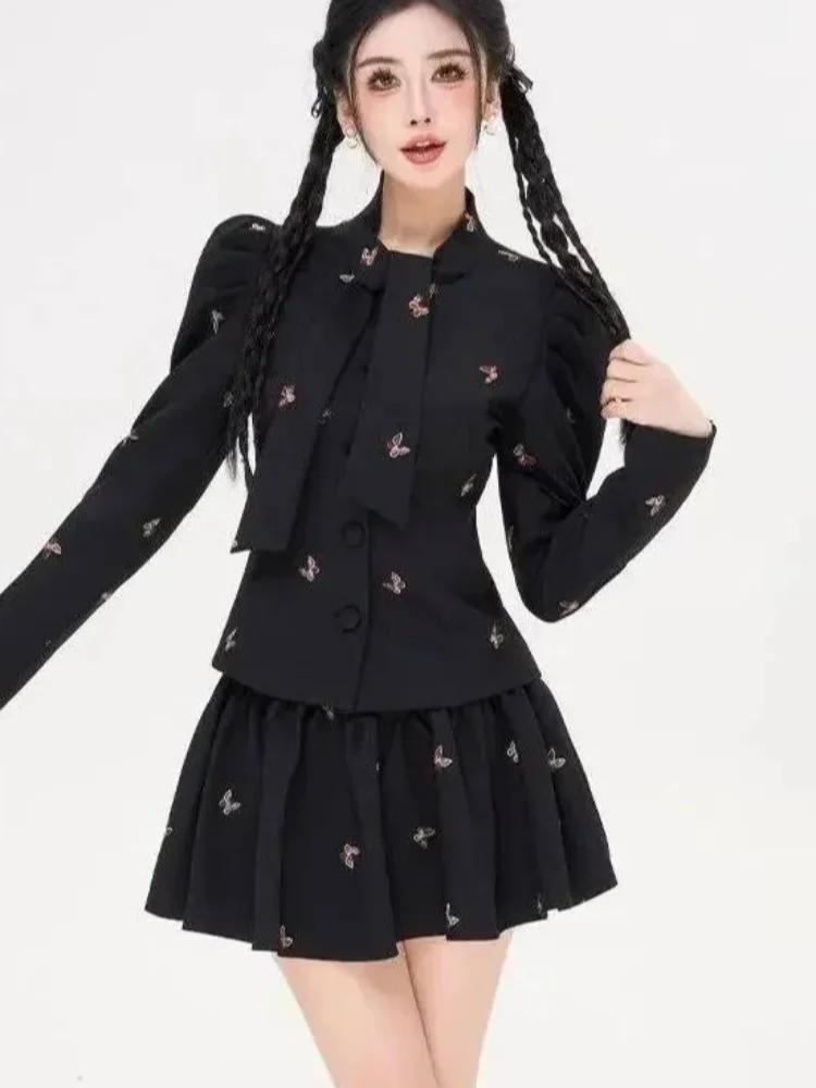 Butterfly Print Short Skirt Sets Women Black Puff Full Sleeve Single Breasted Skinny Tops Ruffle Skirts 2025 Y2k Lady Streetwear
Butterfly Print Short Skirt Sets Women Black Puff Full Sleeve Single Breasted Skinny Tops Ruffle Skirts 2025 Y2k Lady Streetwear