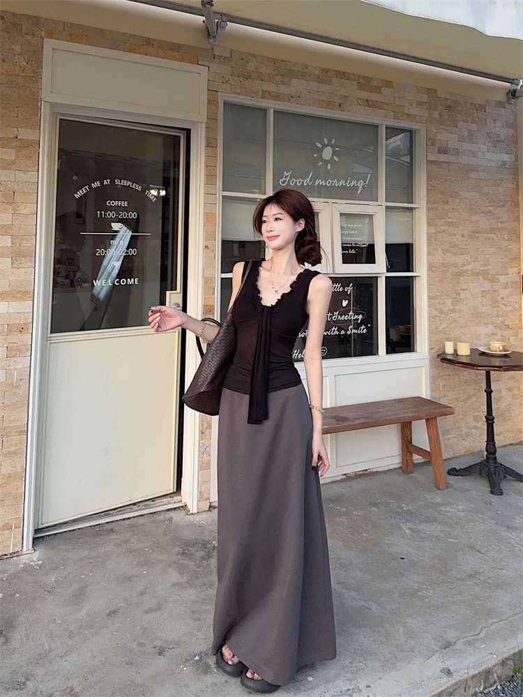 Korean Style V-Neck Sleeveless Vest And Skirt Set for Women High Waist Draping Long Skirt Two-Piece Suit Summer Fashion Outfit
Korean Style V-Neck Sleeveless Vest And Skirt Set for Women High Waist Draping Long Skirt Two-Piece Suit Summer Fashion Outfit