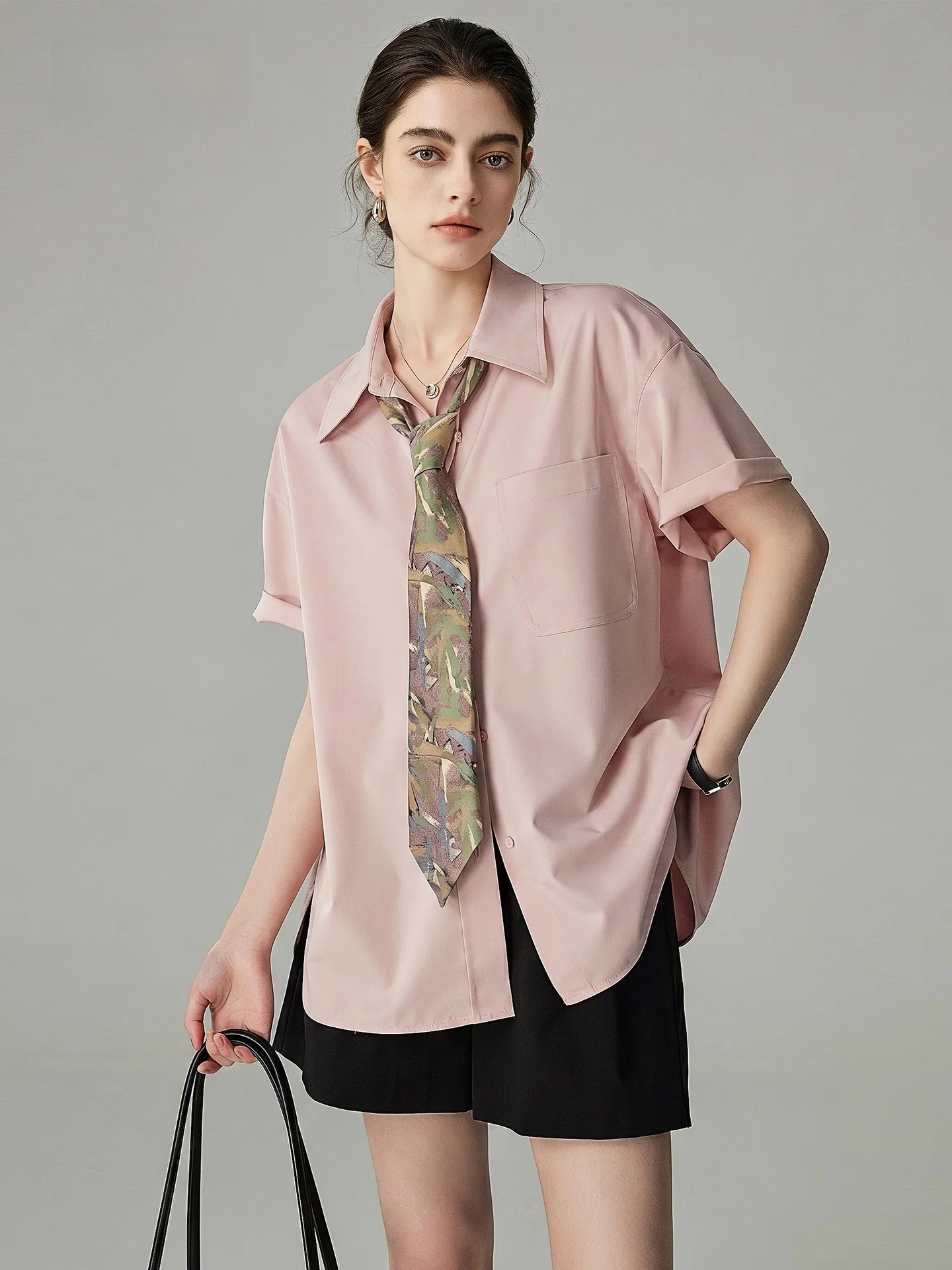 Pink Casual Short Sleeve Shirt Women's Loose Slimming Anti-Wrinkle Versatile Shirt Breathable Comfortable Korean Style Commute
Pink Casual Short Sleeve Shirt Women's Loose Slimming Anti-Wrinkle Versatile Shirt Breathable Comfortable Korean Style Commute