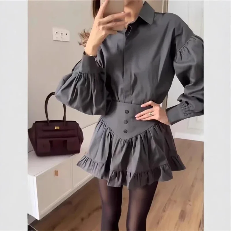 The New Spring/Summer 2026 Collection Features A High-end And Elegant Suit With A Lapel Lantern Sleeves Shirt And Ruffled Skirt
The New Spring/Summer 2026 Collection Features A High-end And Elegant Suit With A Lapel Lantern Sleeves Shirt And Ruffled Skirt