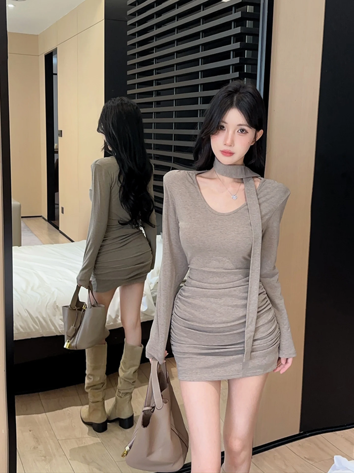 Pure Desire, осенне-зимняя облегающая юбка с v-образным вырезом и подкладкой, сексуальная облегающая плиссированная юбка с запахом, женская мода Dr
Pure Desire, осенне-зимняя облегающая юбка с v-образным вырезом и подкладкой, сексуальная облегающая плиссированная юбка с запахом, женская мода Dr