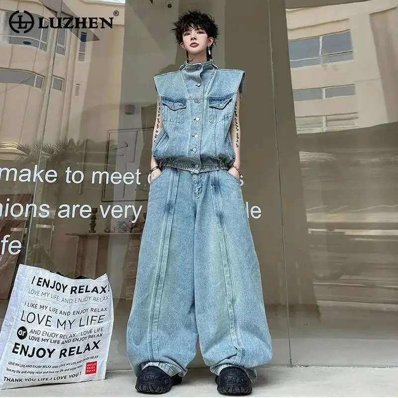 LUZHEN 2026 Summer Solid Color Pockets Decorate Sleeveless Denim Jacket Men's Fashion Baggy Wide Leg Jeans Two-piece Sets JY6934
LUZHEN 2026 Summer Solid Color Pockets Decorate Sleeveless Denim Jacket Men's Fashion Baggy Wide Leg Jeans Two-piece Sets JY6934