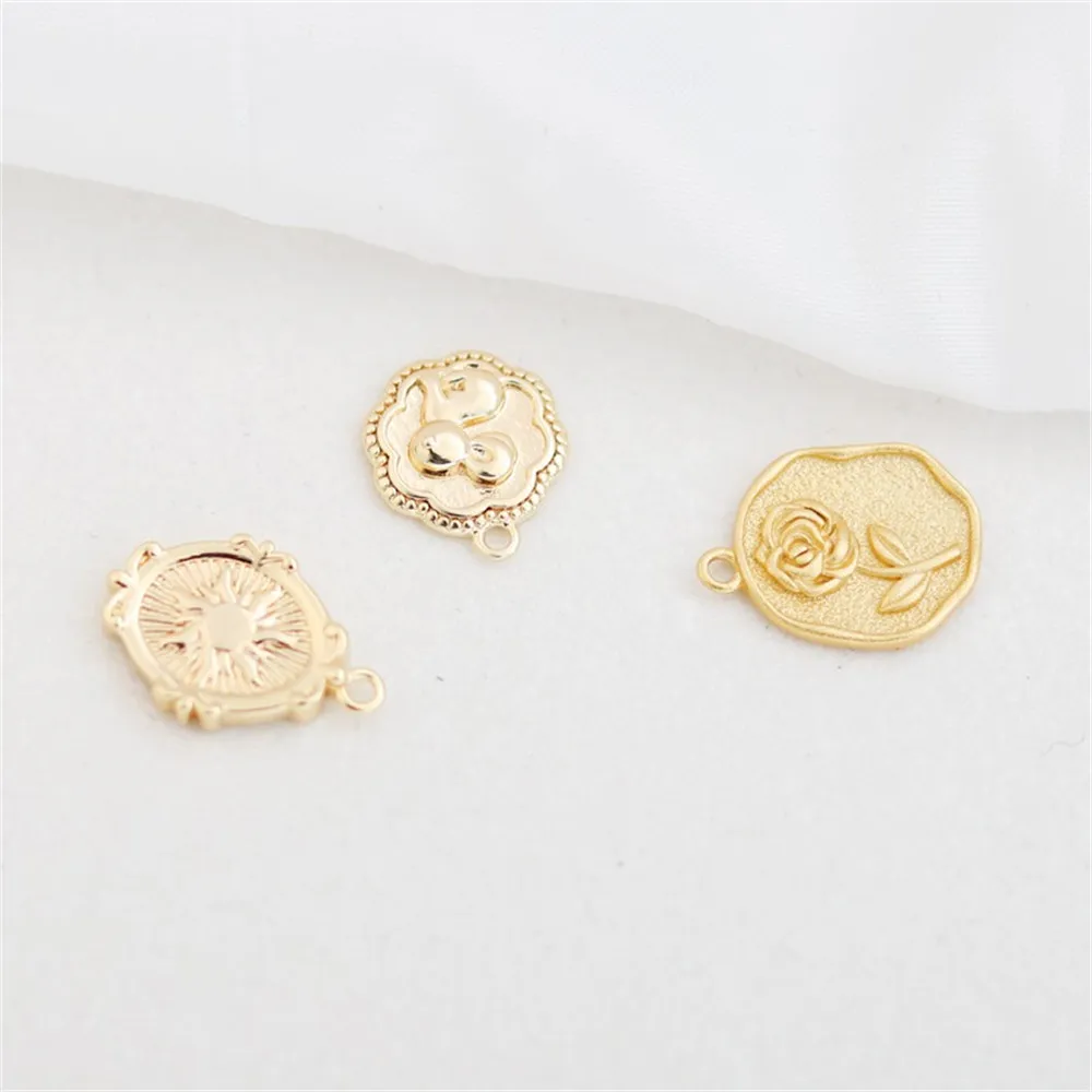 1pcs 14k Gold Color Preservation Rose Rabbit Sun Oval Pendant Diy Double-sided Tag Pendant Ornament Charm Accessories
1pcs 14k Gold Color Preservation Rose Rabbit Sun Oval Pendant Diy Double-sided Tag Pendant Ornament Charm Accessories
