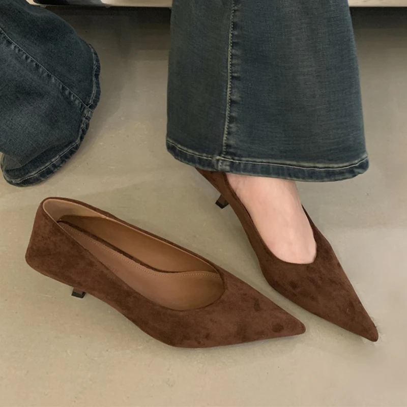 Женская обувь на высоком каблуке с острым носком, модная обувь, роскошные модельные туфли на мелком каблуке, женские туфли-лодочки, осень 2024, дизайнерские новые пикантные туфли Zapatos Mujer
Женская обувь на высоком каблуке с острым носком, модная обувь, роскошные модельные туфли на мелком каблуке, женские туфли-лодочки, осень 2024, дизайнерские новые пикантные туфли Zapatos Mujer