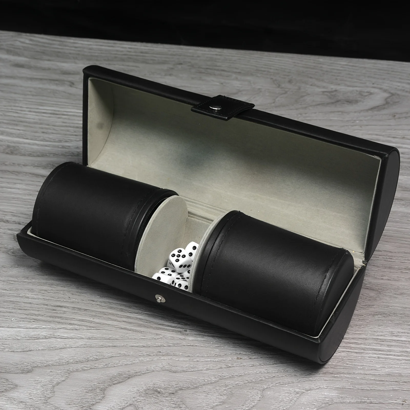 Portable Leather Dice Cup Set with Dices, Classic Table Game for Bar, KTV, Party & Family Entertainment
Portable Leather Dice Cup Set with Dices, Classic Table Game for Bar, KTV, Party & Family Entertainment