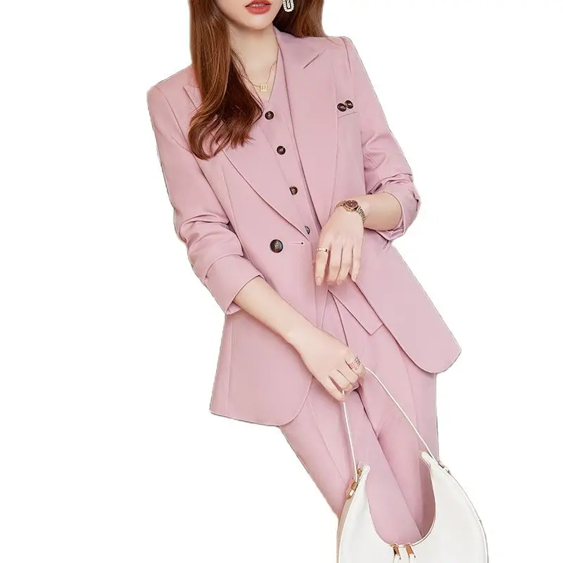 Lenshin 3 Pieces Set Fashion Vest Pant Suit Office Ladies Work Wear for Women Female Formal Blazer Jacket with Cropped Pants
Lenshin 3 Pieces Set Fashion Vest Pant Suit Office Ladies Work Wear for Women Female Formal Blazer Jacket with Cropped Pants