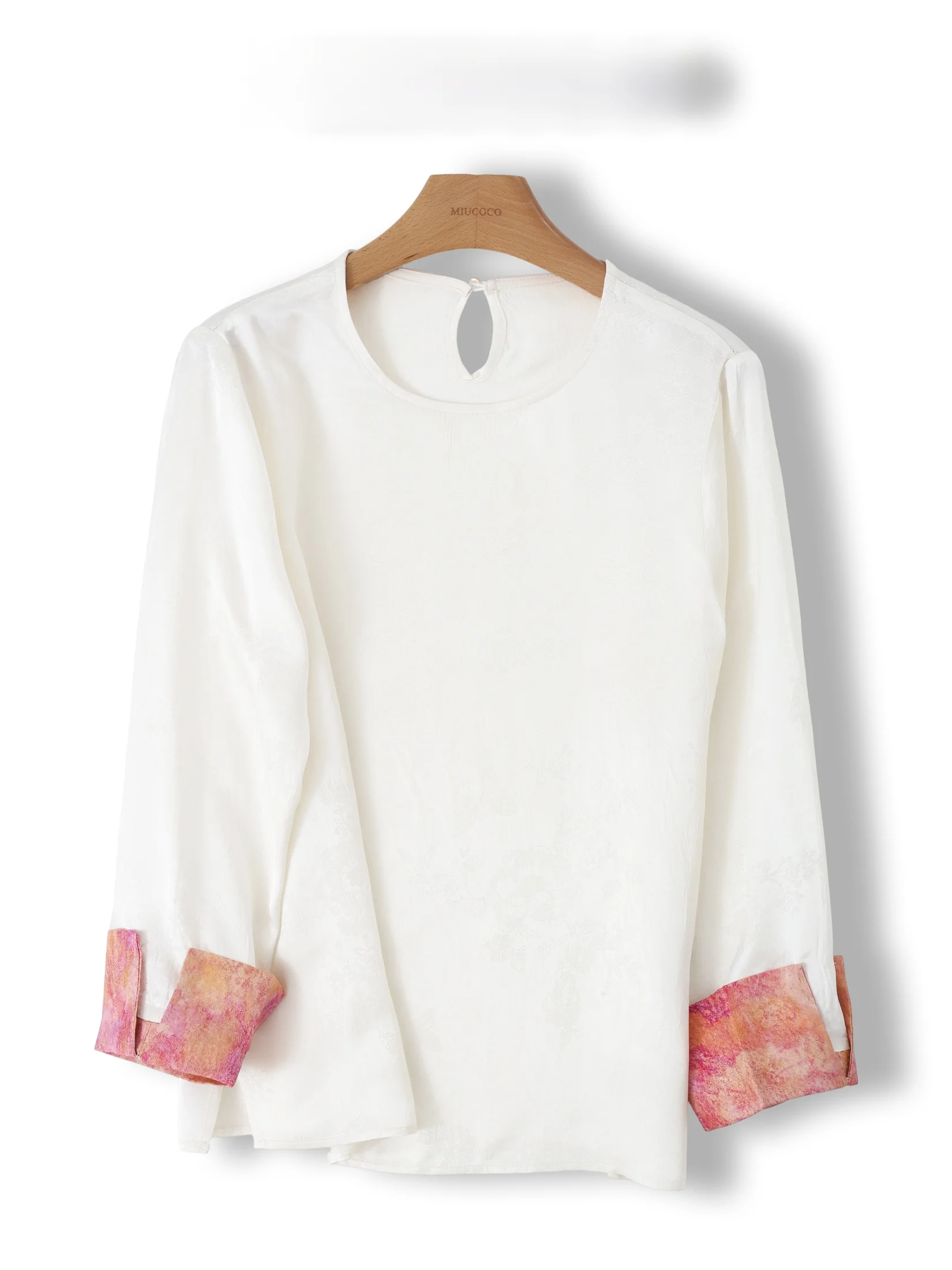 Retro Floral Embroidery Top Women's Sleeve Roll up round Neck Versatile Base Shirt Chinese Style New Fashion Elegant Base Shirt
Retro Floral Embroidery Top Women's Sleeve Roll up round Neck Versatile Base Shirt Chinese Style New Fashion Elegant Base Shirt