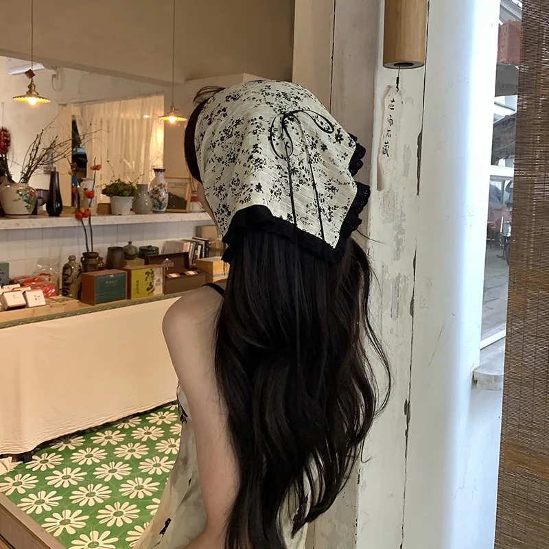 Chinese Style Ink and Wash Headscarf Hair Scrunchie Ladies' Fashion and Unique Ribbon Triangle Scarf for Travel and Photography
Chinese Style Ink and Wash Headscarf Hair Scrunchie Ladies' Fashion and Unique Ribbon Triangle Scarf for Travel and Photography