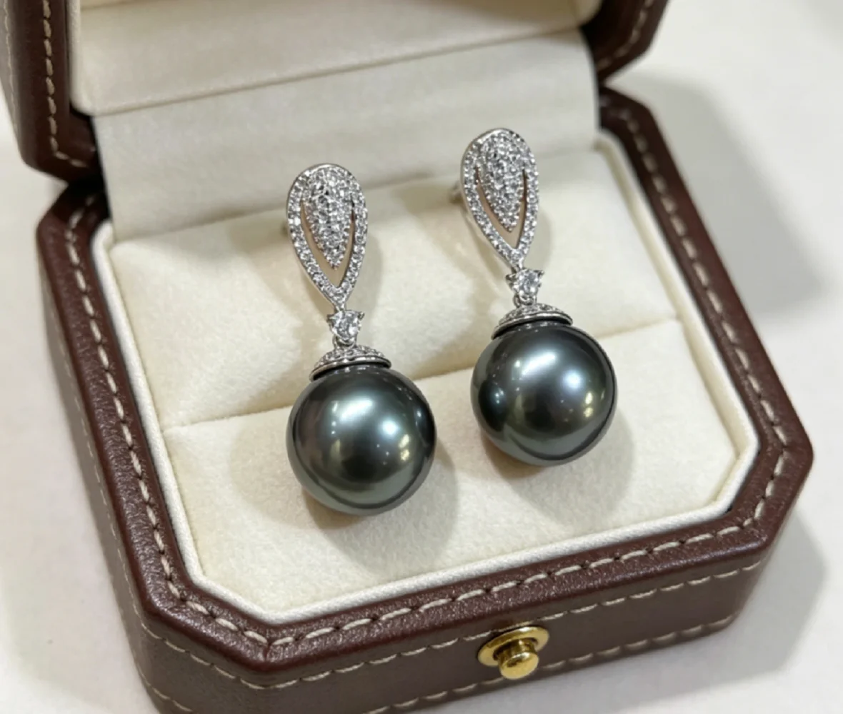 New Pearl Earrings AAAA10-11mm/11-12mm Natural Round Beads Fashion Water Drop Earrings 925 Pure Silver
New Pearl Earrings AAAA10-11mm/11-12mm Natural Round Beads Fashion Water Drop Earrings 925 Pure Silver