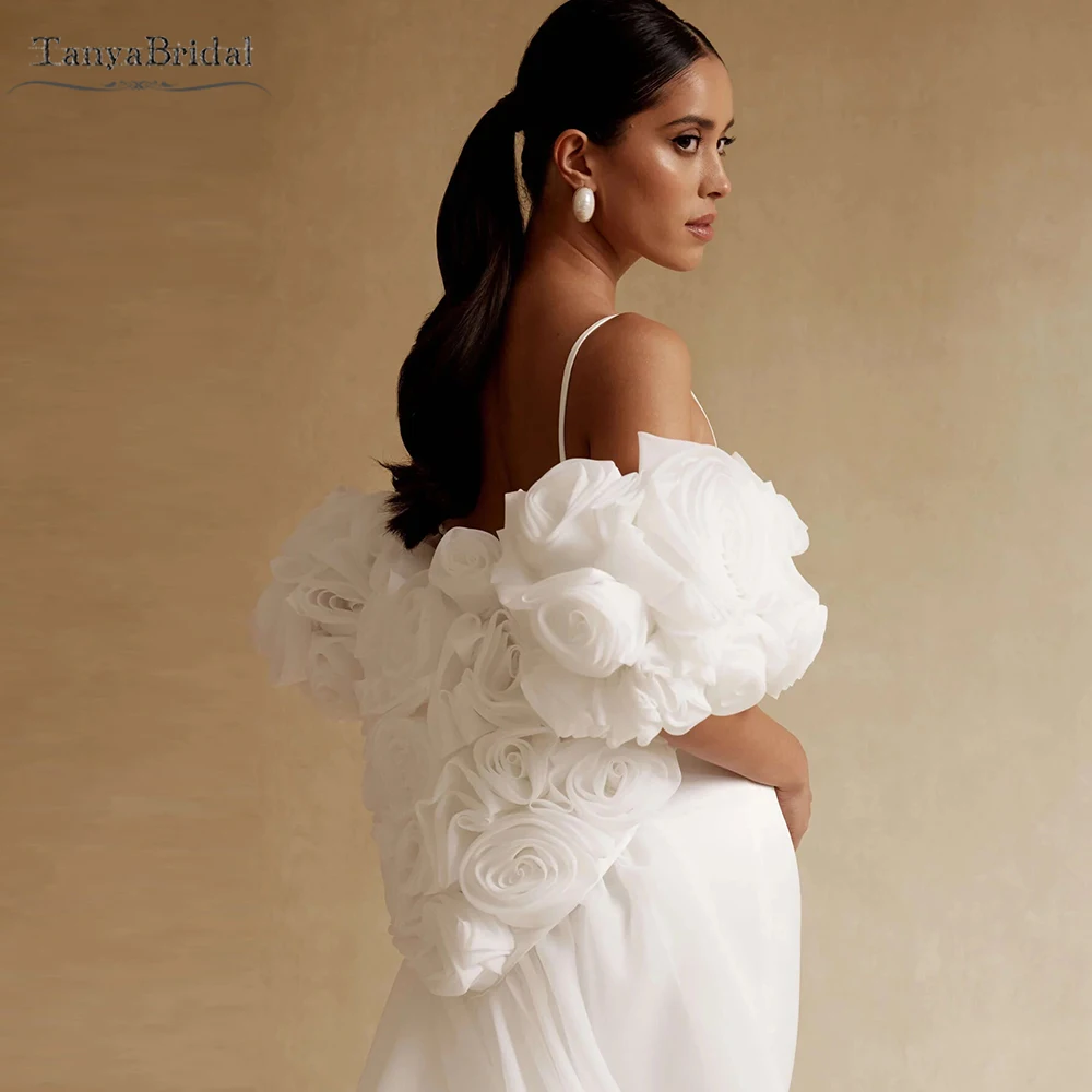 Romantic Rose Wedding Cape . With Removable Long Train .Fashion Bridal Jacket Chic DJ358
Romantic Rose Wedding Cape . With Removable Long Train .Fashion Bridal Jacket Chic DJ358