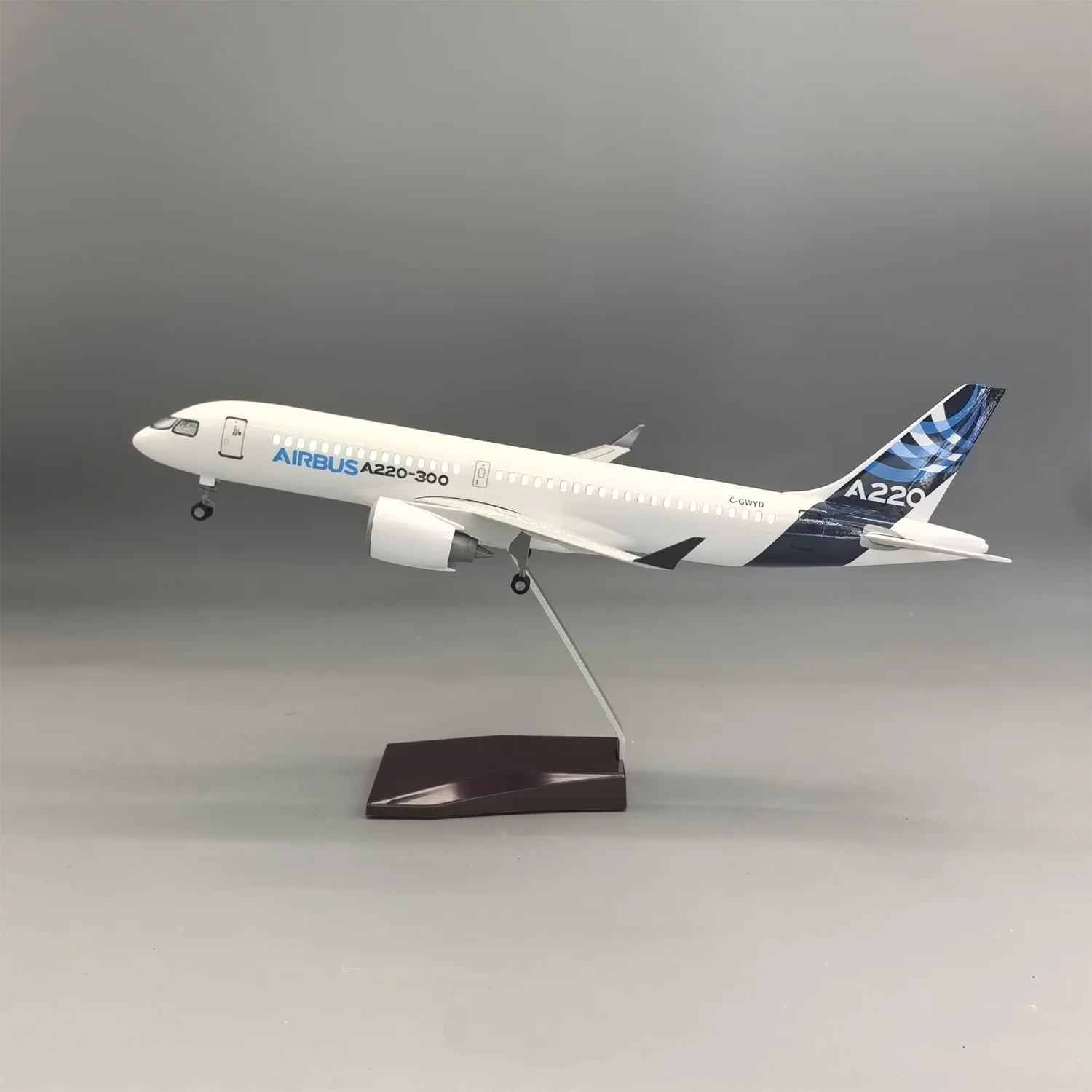 1:100 Scale 38cm Diecast Resin Airplane A220-300 Prototype Airlines Model W Light Wheels Base Aviation Display Model
1:100 Scale 38cm Diecast Resin Airplane A220-300 Prototype Airlines Model W Light Wheels Base Aviation Display Model
