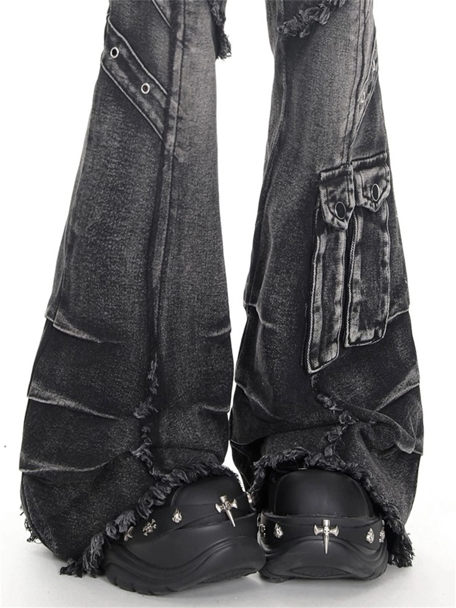 Y2K Women's High Waist Flare Jeans Black Vintage Washed Multi -Pocket Detail Frayed Hem Gothic Punk Streetwear Denim Trousers
Y2K Women's High Waist Flare Jeans Black Vintage Washed Multi -Pocket Detail Frayed Hem Gothic Punk Streetwear Denim Trousers