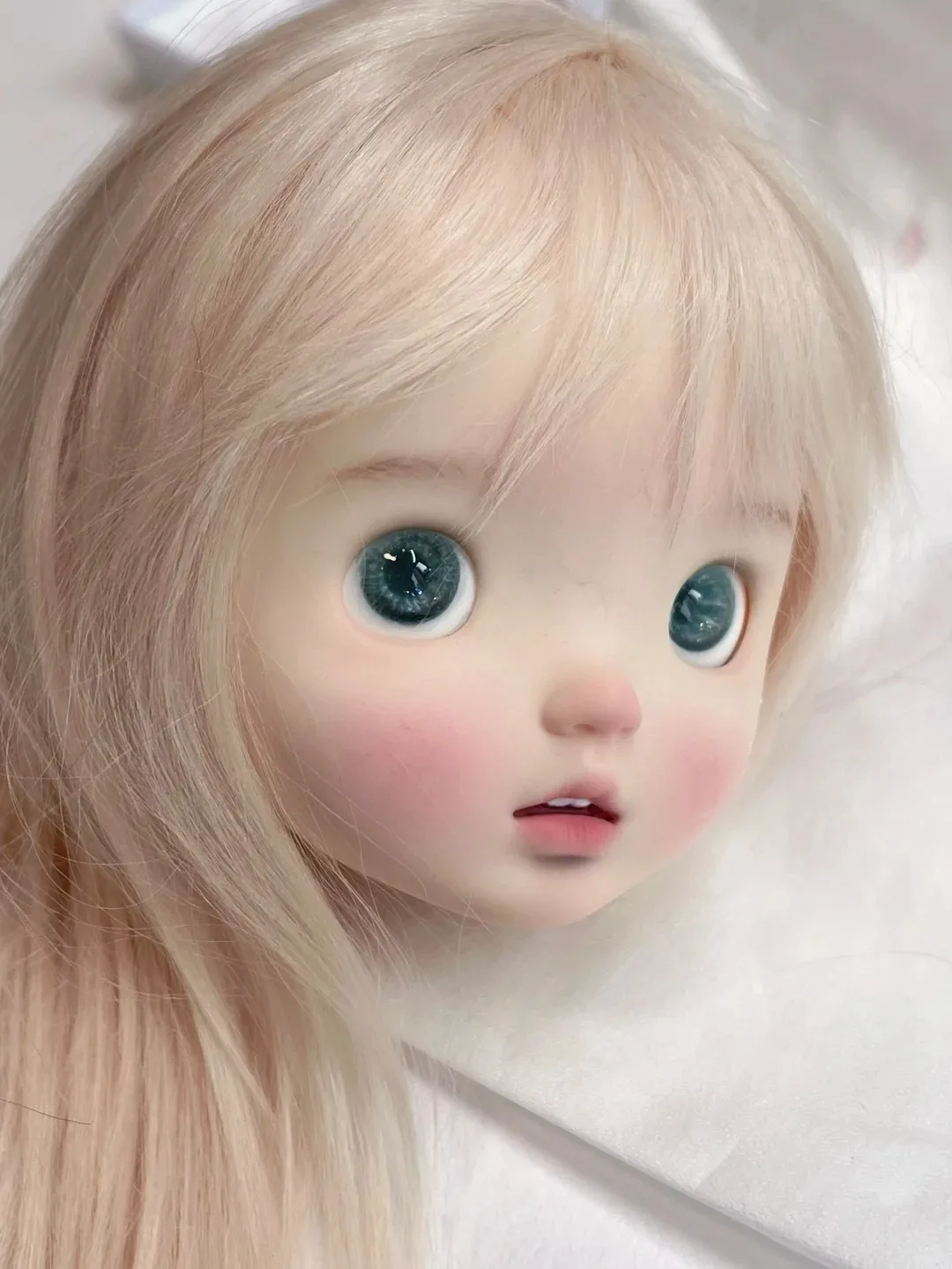 Коллекционная голова куклы BJD Nimo Amber 1/6 SD, милая и красивая, из смолы, высококачественная, в подарок
Коллекционная голова куклы BJD Nimo Amber 1/6 SD, милая и красивая, из смолы, высококачественная, в подарок
