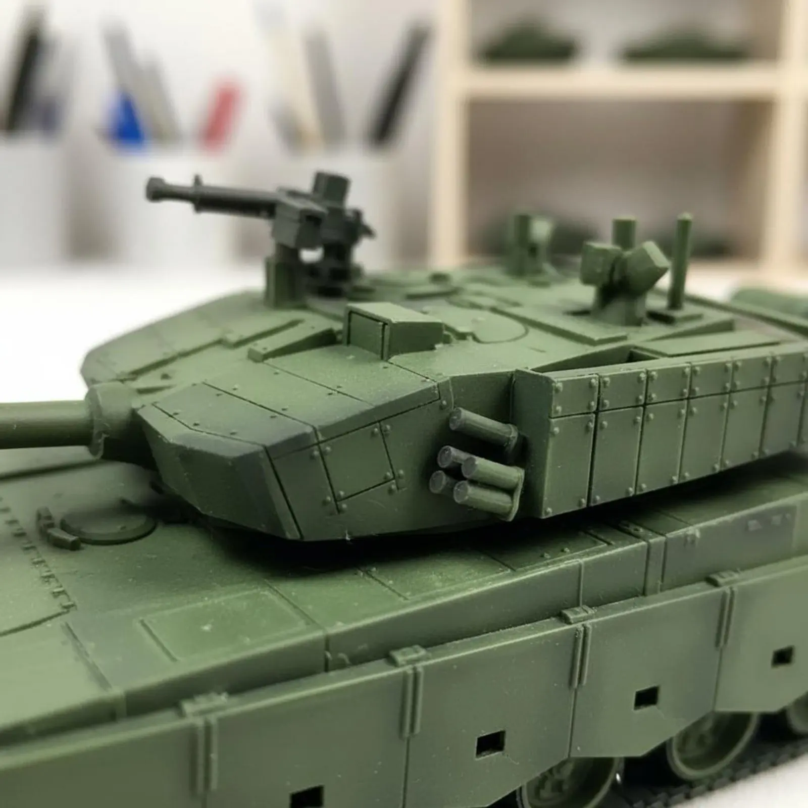 Коллекционная модель основной боевой бронированной машины ZTZ-99B, масштаб 1/144, украшение для стола, предмет для демонстрации
Коллекционная модель основной боевой бронированной машины ZTZ-99B, масштаб 1/144, украшение для стола, предмет для демонстрации