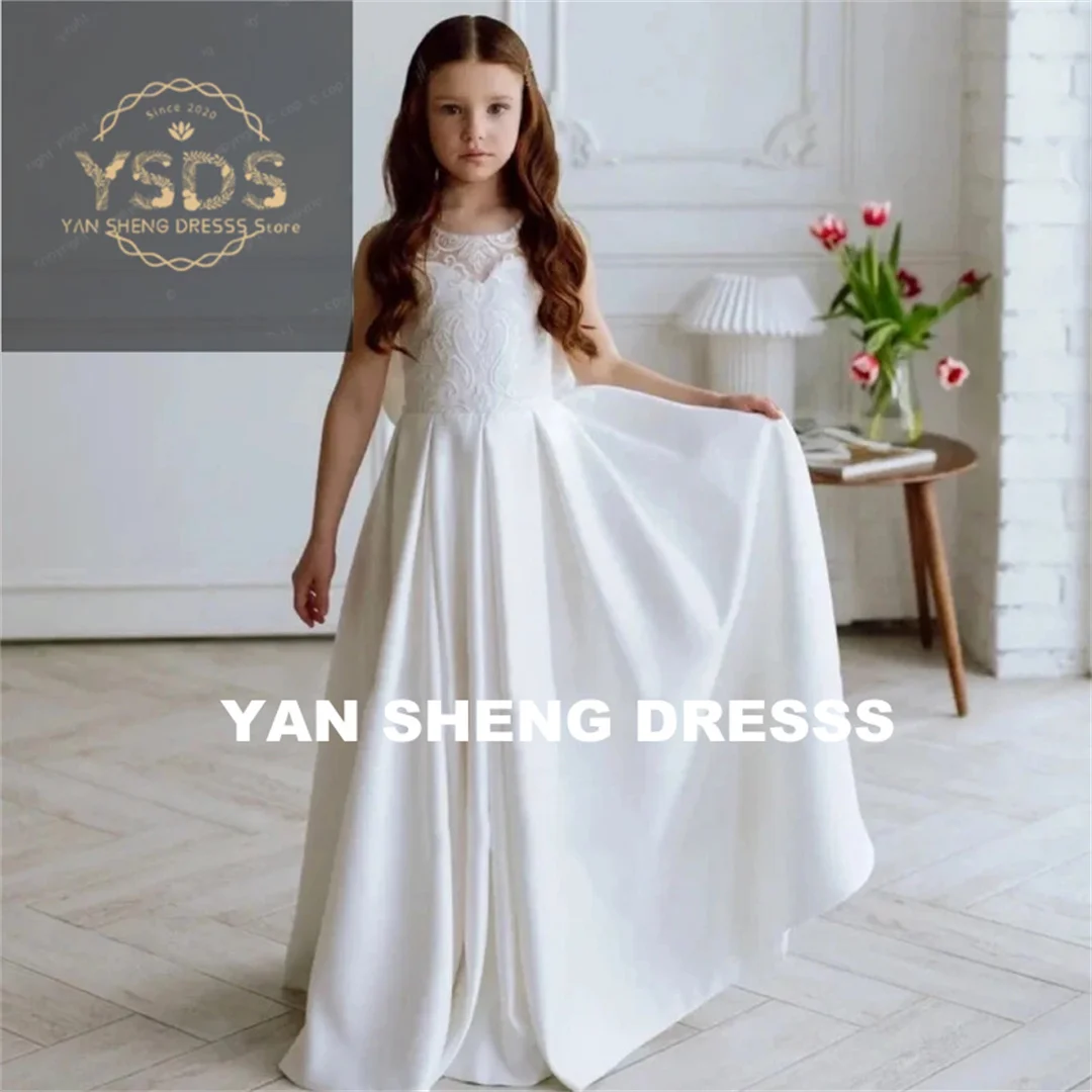 Customized Flower Girl Dresses White Satin Flory Appliques With Bow Sleeveless For Wedding Birthday Party Banquet Holy Communion
Customized Flower Girl Dresses White Satin Flory Appliques With Bow Sleeveless For Wedding Birthday Party Banquet Holy Communion