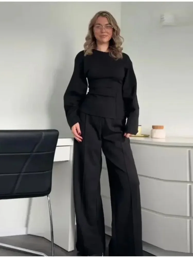 Women Fashion Two Piece Sets Solid O-neck Full Sleeve Sweatshirt Loose Elastic Waist Straight Pants Suit 2025 Spring Lady Outfit
Women Fashion Two Piece Sets Solid O-neck Full Sleeve Sweatshirt Loose Elastic Waist Straight Pants Suit 2025 Spring Lady Outfit