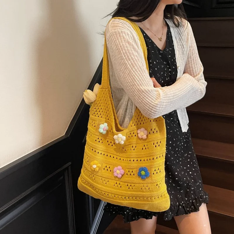 Famous Designer Leather Crossbody Bag For Women, Adjustable Strap, Elegant And Versatile Style
Famous Designer Leather Crossbody Bag For Women, Adjustable Strap, Elegant And Versatile Style