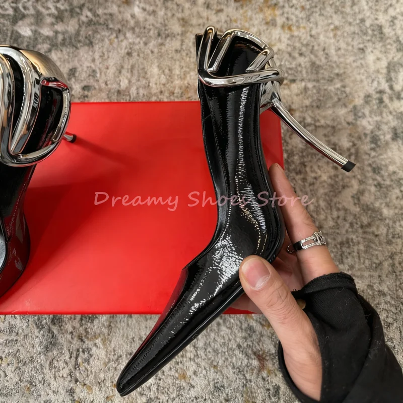 Black Patent Leather Metal Decor Pointed Stiletto Pumps Women Shallow Strange Style Slip On High Heels Sexy Luxury Party Shoes
Black Patent Leather Metal Decor Pointed Stiletto Pumps Women Shallow Strange Style Slip On High Heels Sexy Luxury Party Shoes