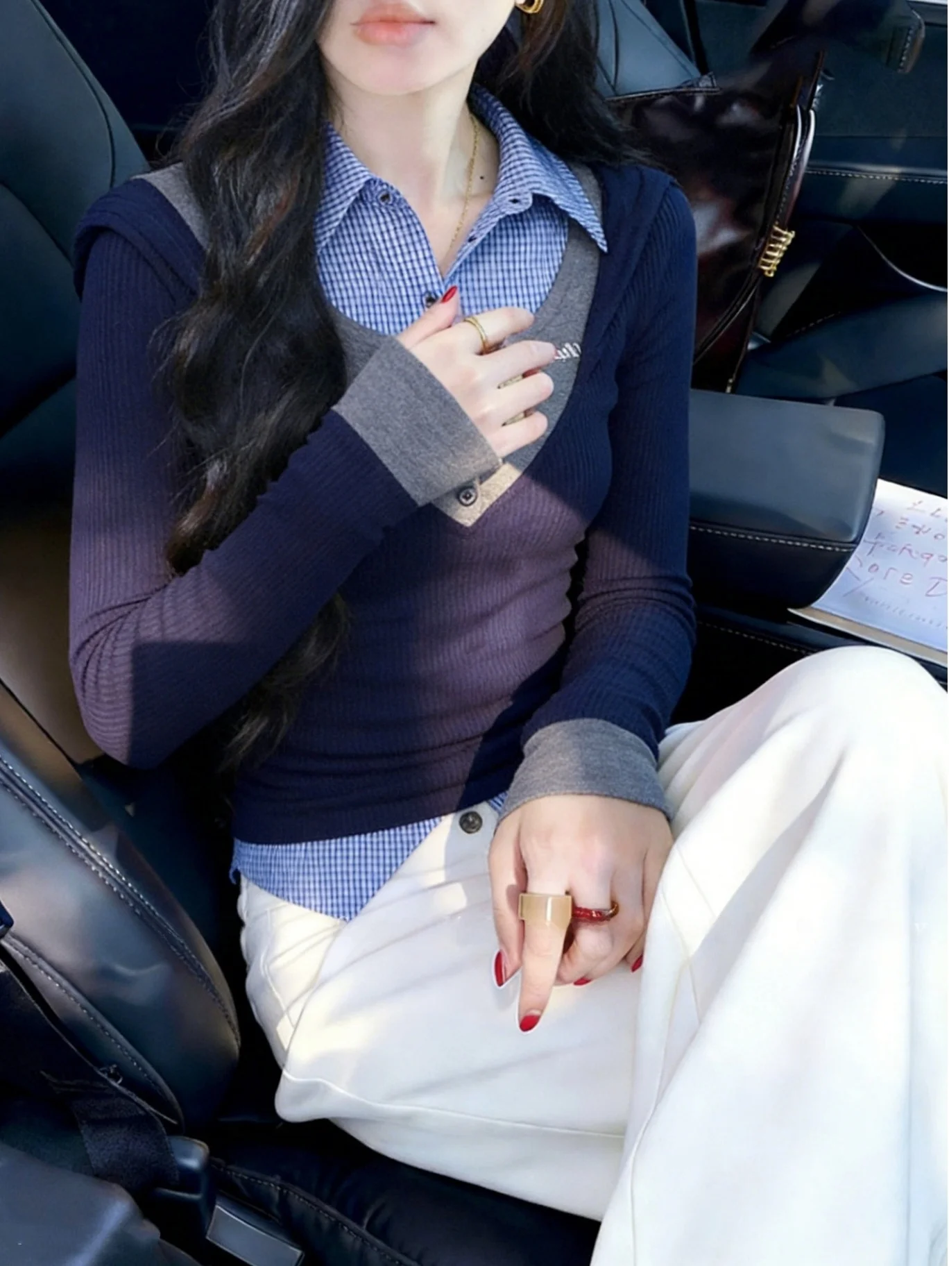 Весна 2026: Модный женский облегающий топ с длинным рукавом, имитация двухслойности, в клетку, с цветными вставками
Весна 2026: Модный женский облегающий топ с длинным рукавом, имитация двухслойности, в клетку, с цветными вставками