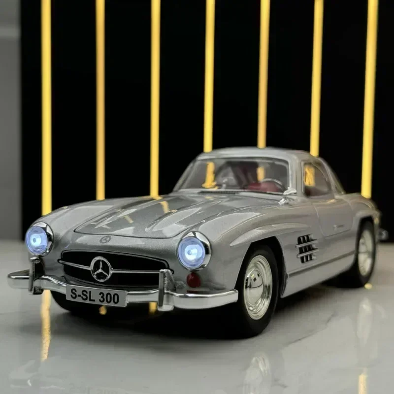 1:24 Mercedes-Benz 300SL Classic Car Alloy Diecast Car Model Home Interior Decoration Ornaments Sound & Light Collect Hobby Gift
1:24 Mercedes-Benz 300SL Classic Car Alloy Diecast Car Model Home Interior Decoration Ornaments Sound & Light Collect Hobby Gift