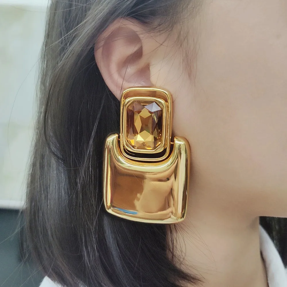 Vintage Exaggerated Metal Square Geometric Crystal Large Earrings for Women European American Personality Party Heavy Jewelry
Vintage Exaggerated Metal Square Geometric Crystal Large Earrings for Women European American Personality Party Heavy Jewelry