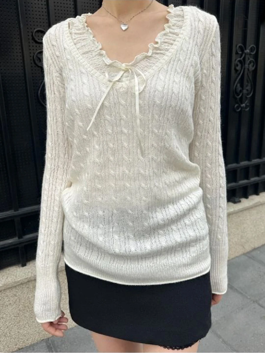 New Twisted Flower Beige Thin Knitted Sweater Woman Spring V-Neck Long Sleeve Jumpers Sweet Cute Preppy Style Sweaters Y2k Tops
New Twisted Flower Beige Thin Knitted Sweater Woman Spring V-Neck Long Sleeve Jumpers Sweet Cute Preppy Style Sweaters Y2k Tops
