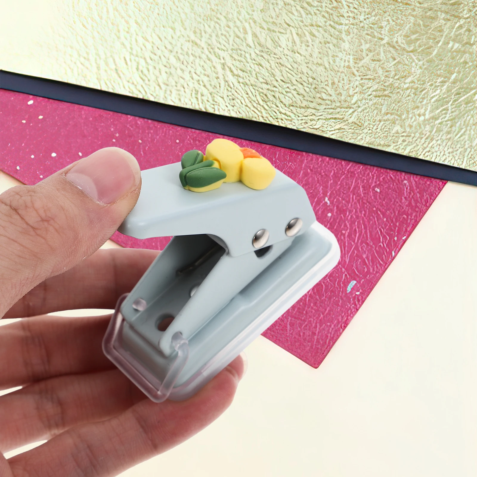 Mini 1 Hole Punch Cute Tulip Pink DIY Craft Paper Puncher Single Manual Home Office Supplies Labor saving Tool
Mini 1 Hole Punch Cute Tulip Pink DIY Craft Paper Puncher Single Manual Home Office Supplies Labor saving Tool