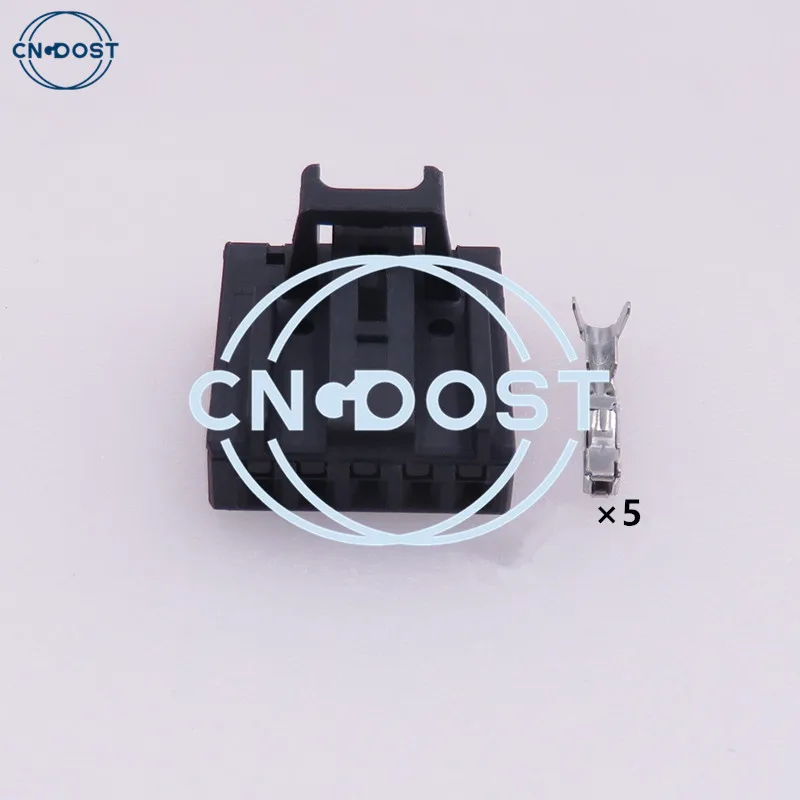 1 комплект, 5-контактный 8R0973705 8R0973605 1418778-2 1563569-1 переменного тока в сборе, вилка провода рулевого колеса автомобиля, автоматическая розетка малого тока
1 комплект, 5-контактный 8R0973705 8R0973605 1418778-2 1563569-1 переменного тока в сборе, вилка провода рулевого колеса автомобиля, автоматическая розетка малого тока